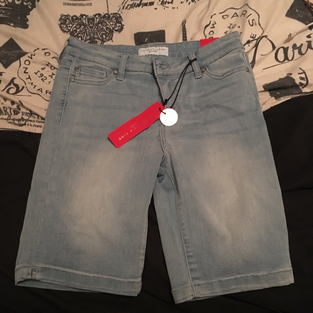 Mid rise shorts